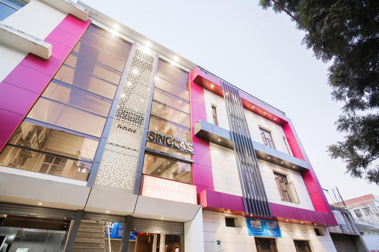 Hotel Collection O Sapphire Chandīgarh Esterno foto