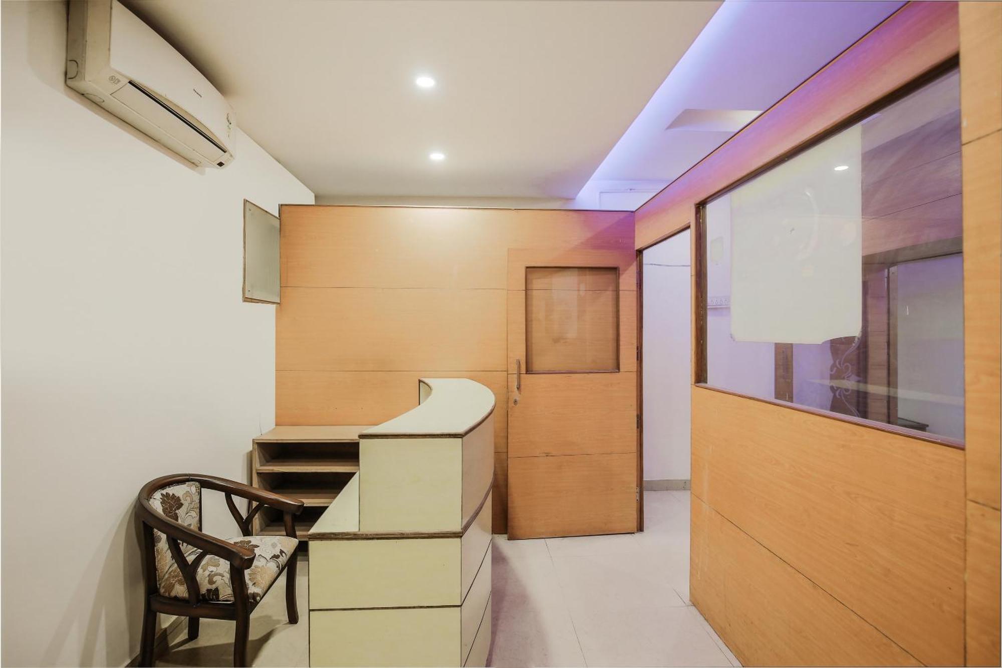 Hotel Collection O Sapphire Chandīgarh Esterno foto